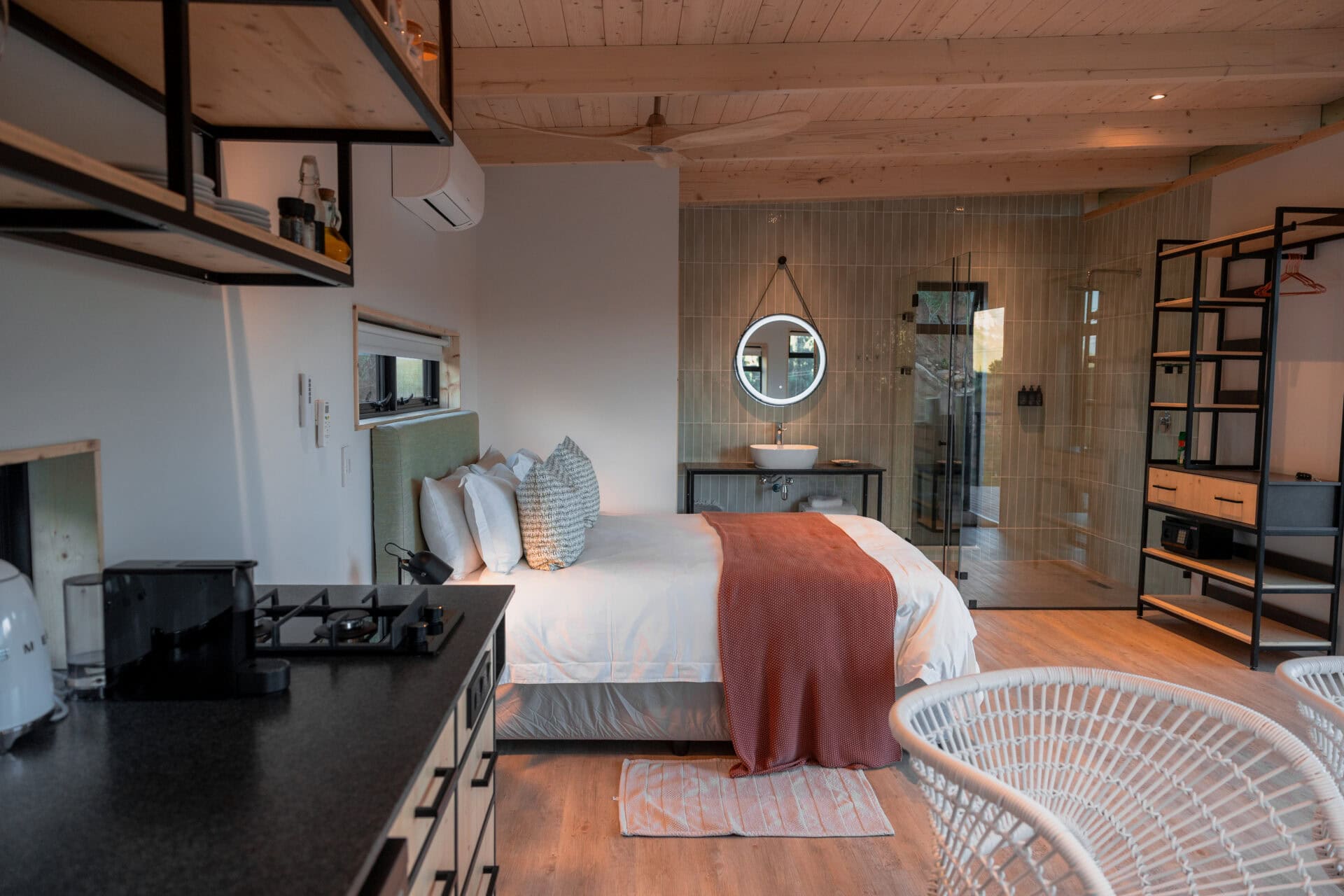 Agama Cabin Stellenbosch Camissa Farm