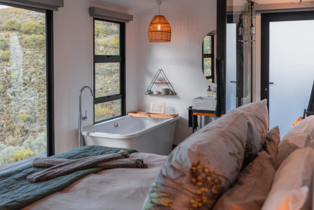 sunbird aviary hills cabin garden route