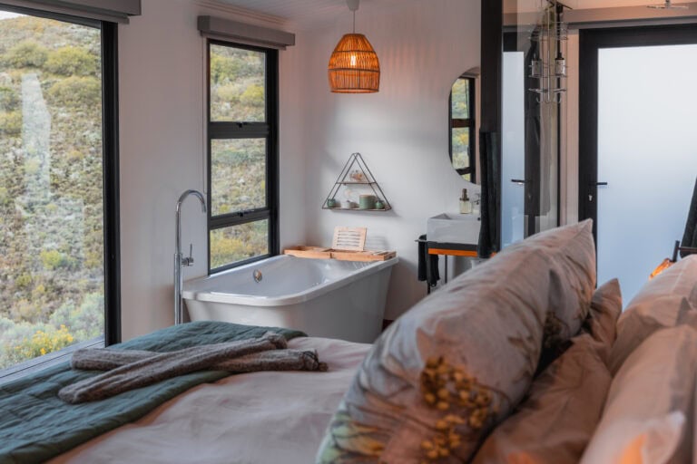 sunbird aviary hills cabin garden route