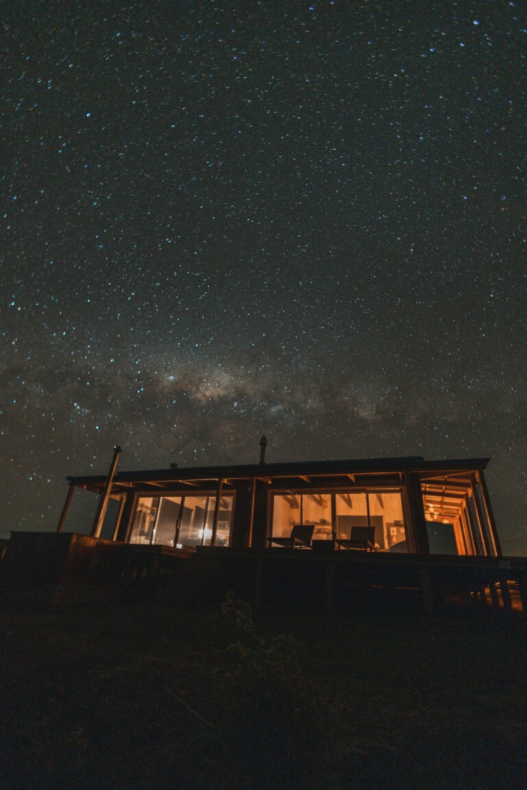 Stay at Napky Cabin malgas hot tub