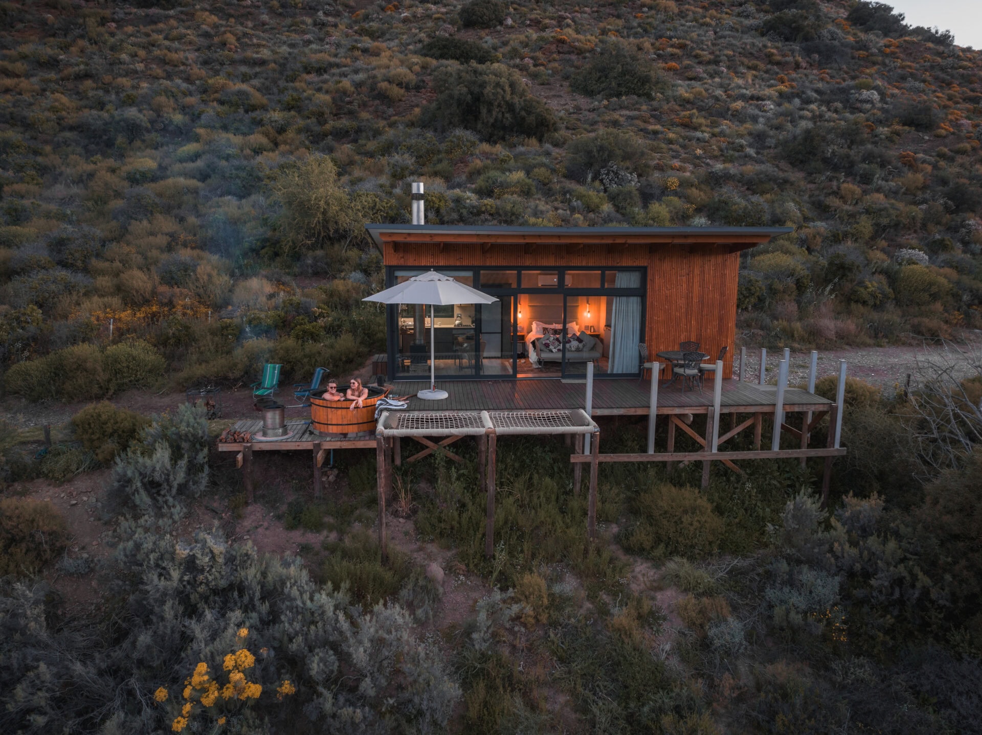 Goedemoed Reflect Cabin Montagu Romantic Hot tub stay