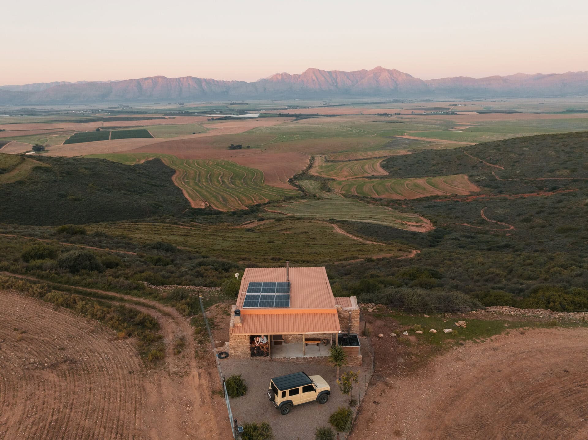 wheat cabin close to cape town with a hot tub