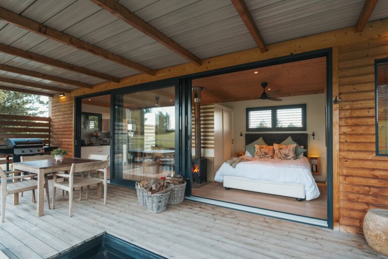 casey tibbs cabin hemel n aarde stud farm hermanus