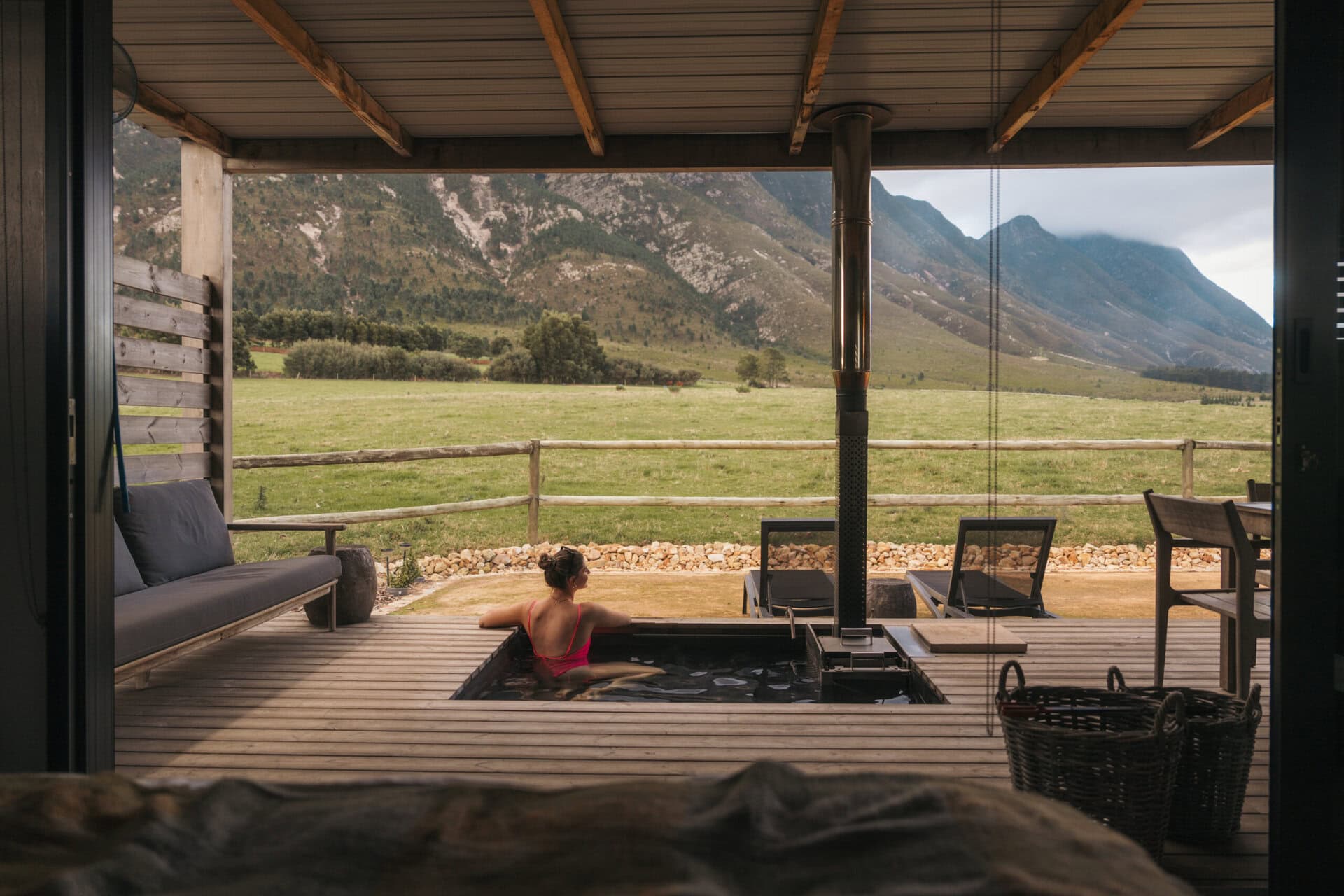 casey tibbs cabin hemel n aarde stud farm hermanus